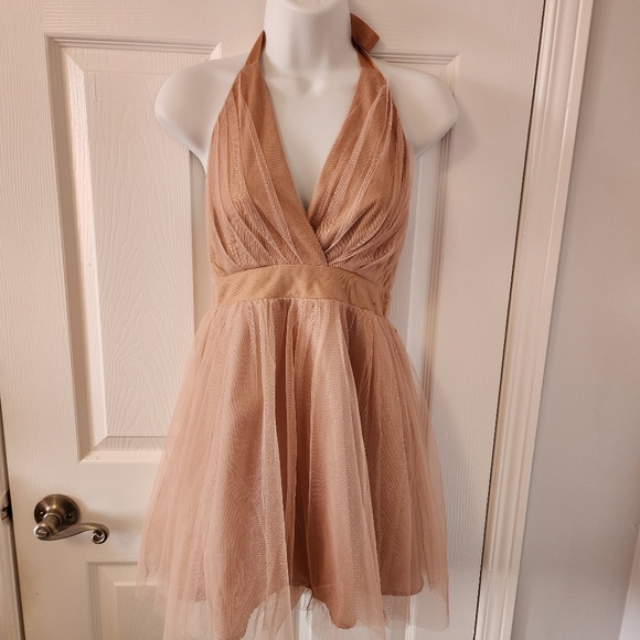 🆕️ Deep-V Tulle Mini Dress - Picture 2 of 15